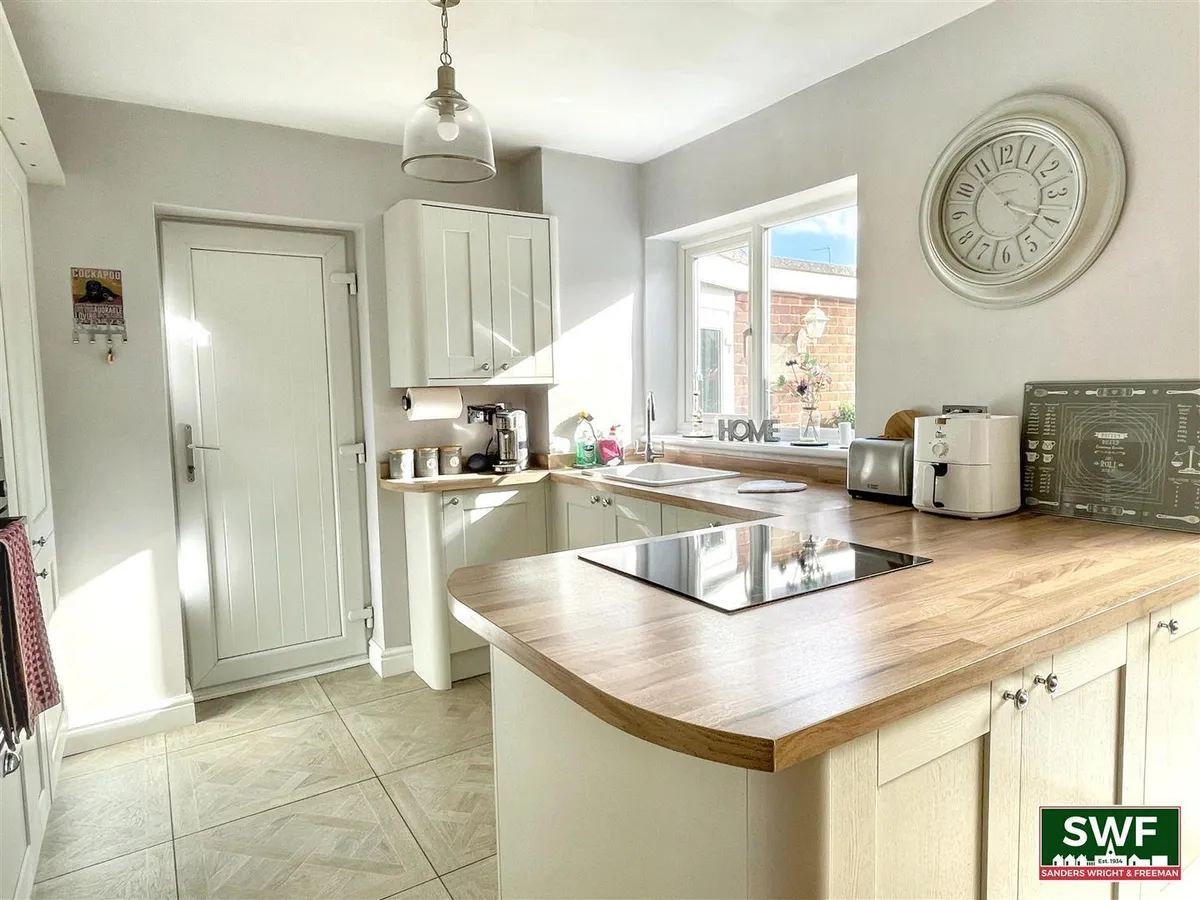 Chillington Drive, Codsall, Wolverhampton