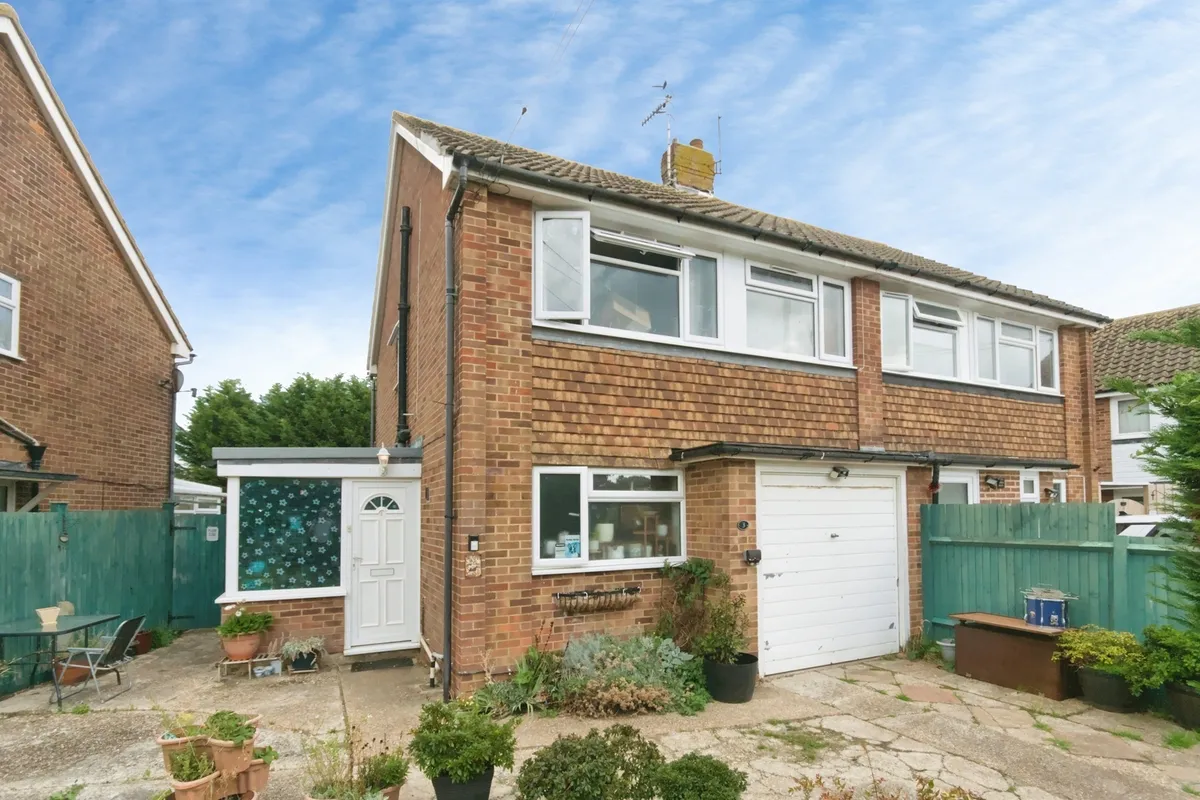 Angela Close, Bexhill-On-Sea