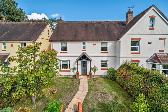 High Street, Selborne, GU34