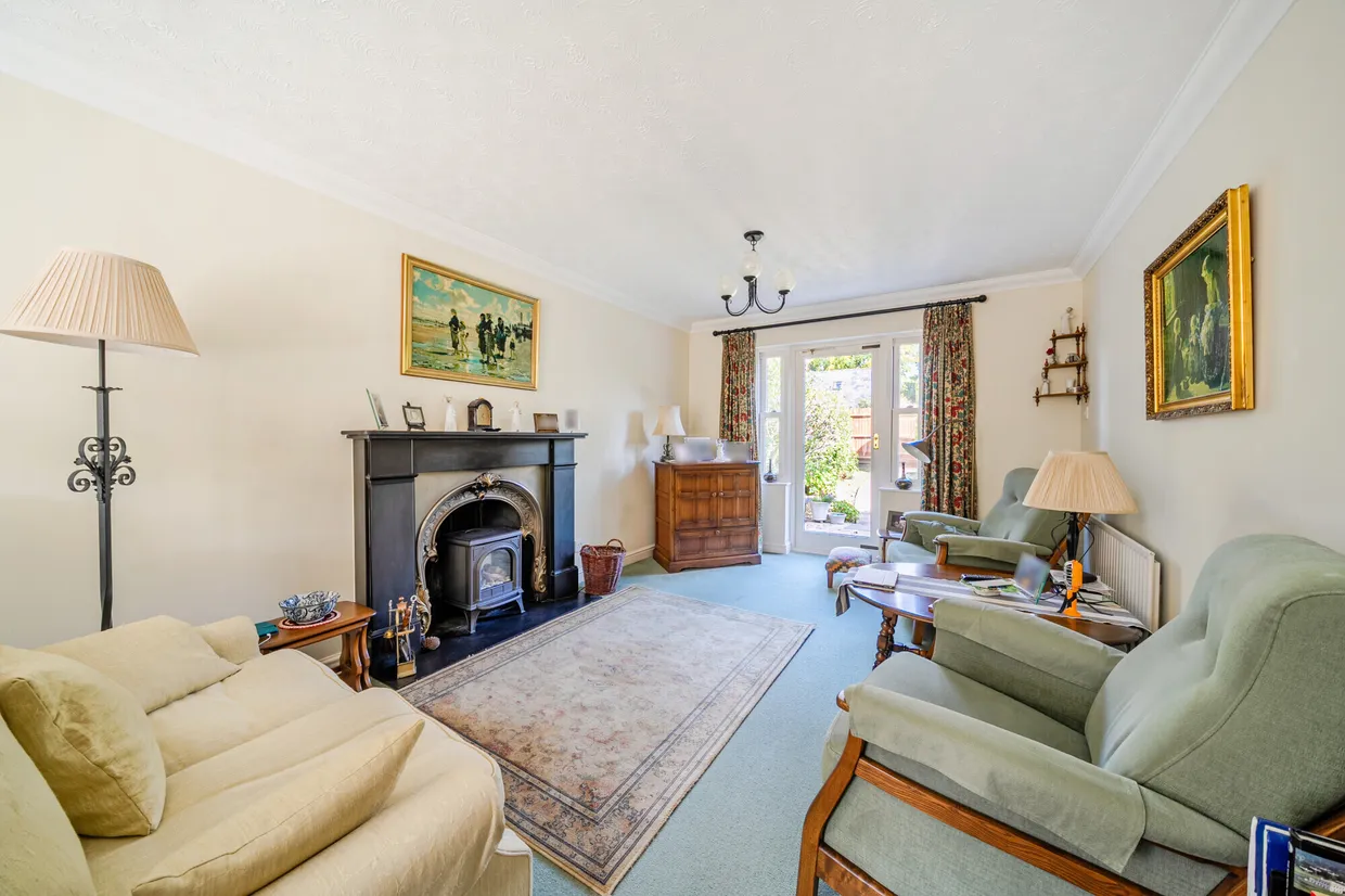 High Street, Selborne, GU34 photo 2