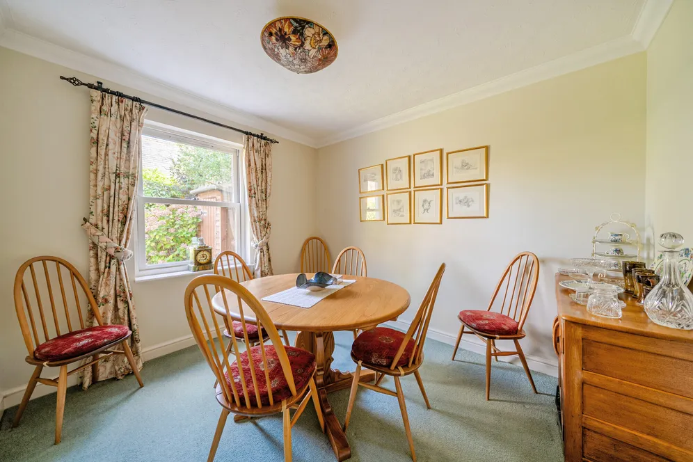 High Street, Selborne, GU34 photo 5