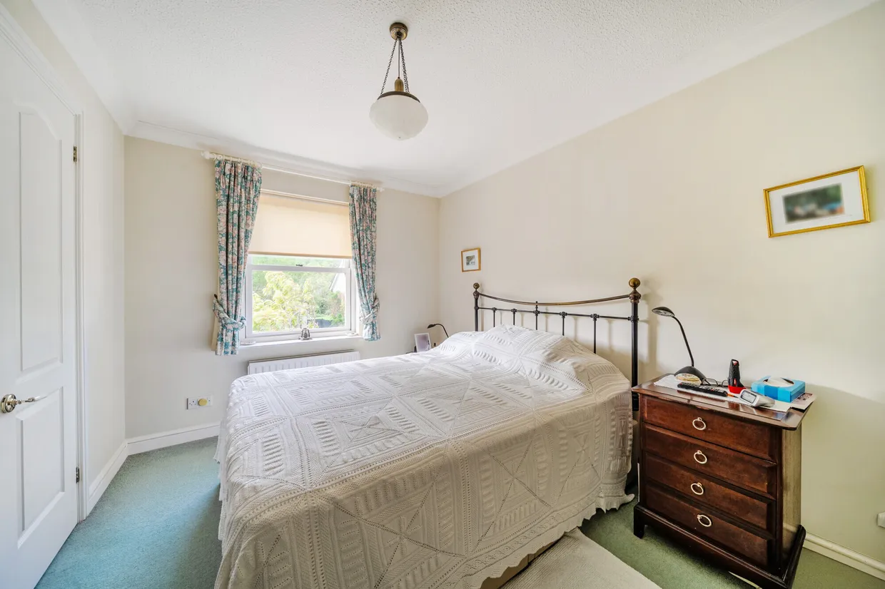 High Street, Selborne, GU34 photo 6