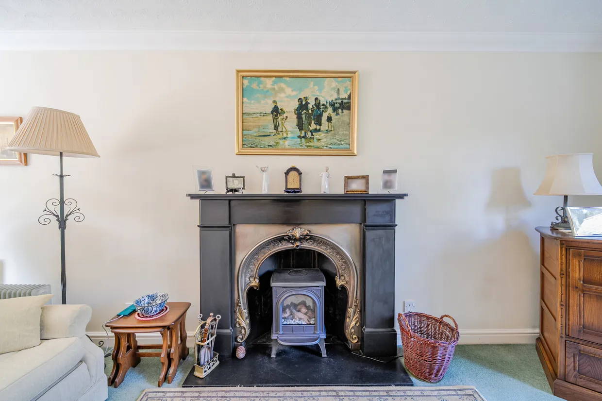 High Street, Selborne, GU34 photo 9