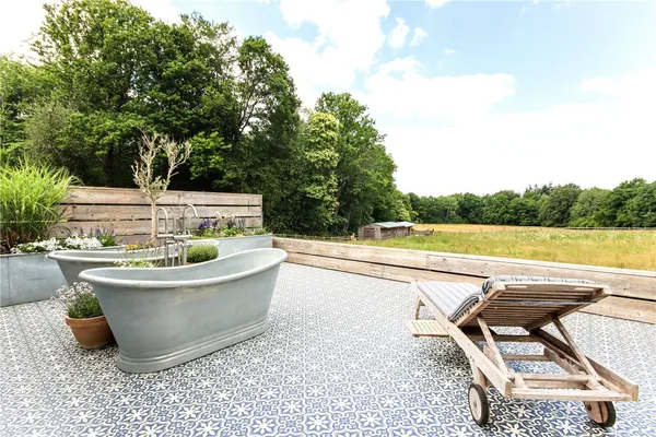Camden Hill, Sissinghurst, TN17 photo 10
