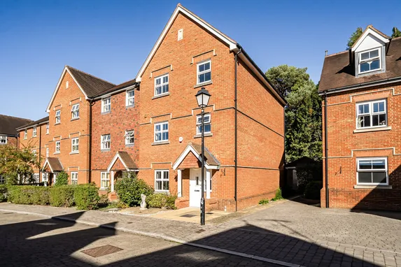 Fitzroy Place, Reigate, RH2