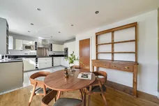 Fitzroy Place, Reigate, RH2 photo 4
