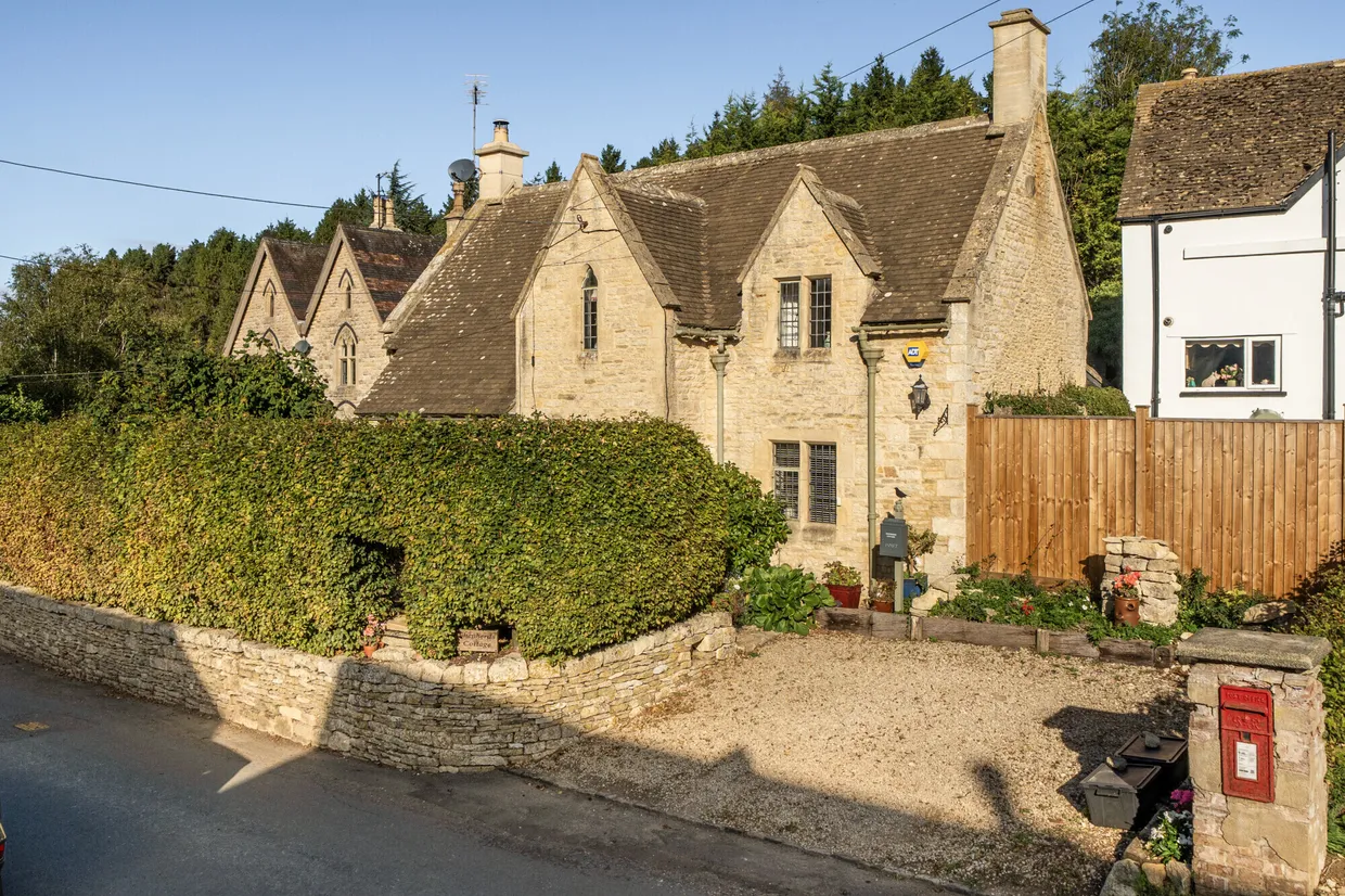 Shipton Oliffe, Cheltenham, GL54 photo 1