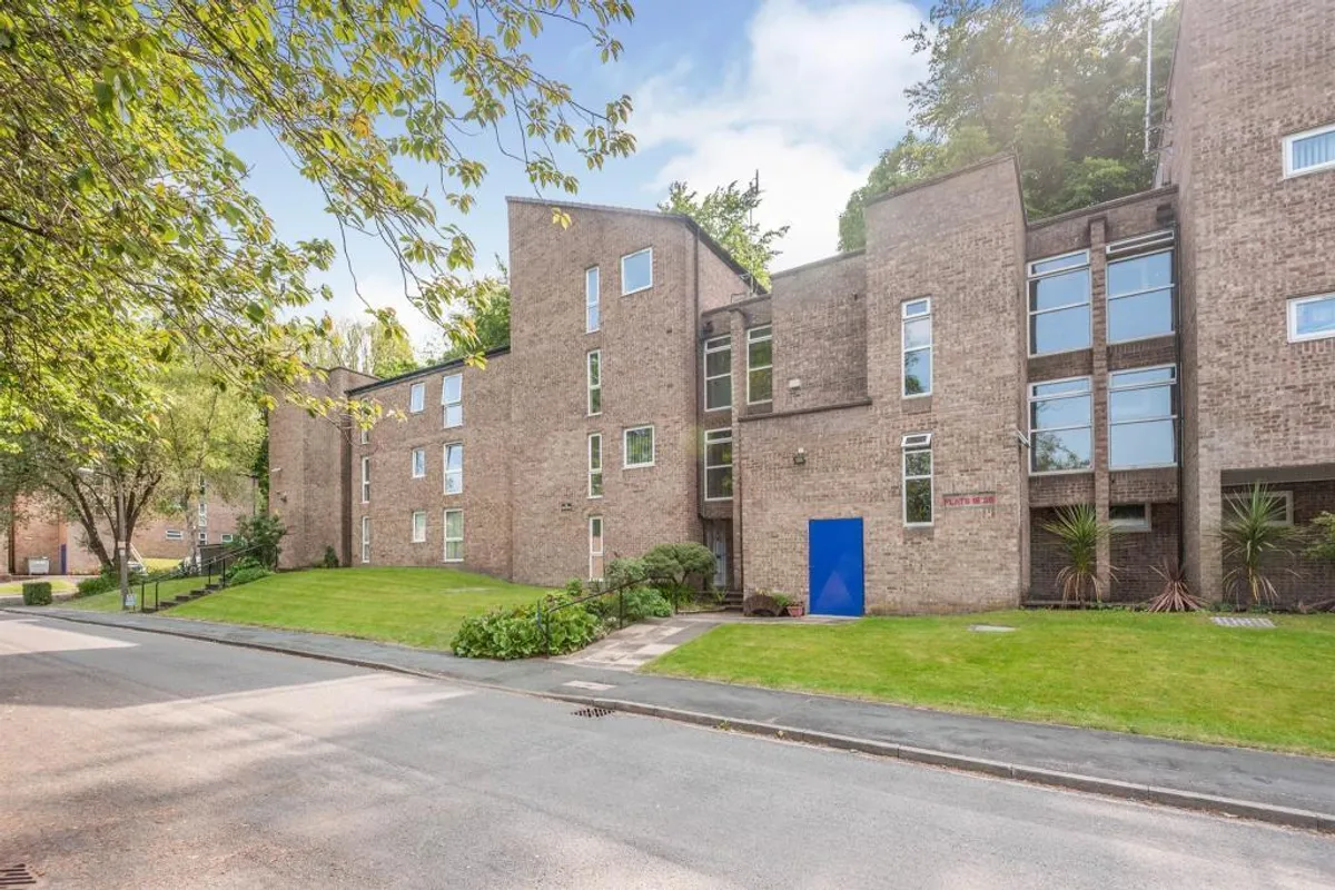 Frizley Gardens, Bradford