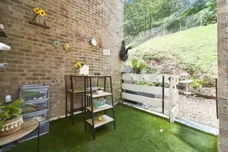 Frizley Gardens, Bradford