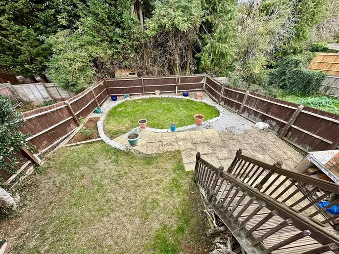 Property carousel image 11
