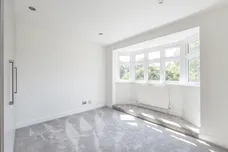 Clarence Avenue New Malden KT3 photo 12