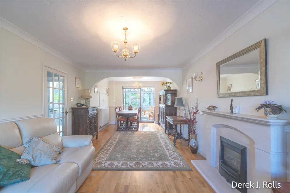 Property carousel item 5