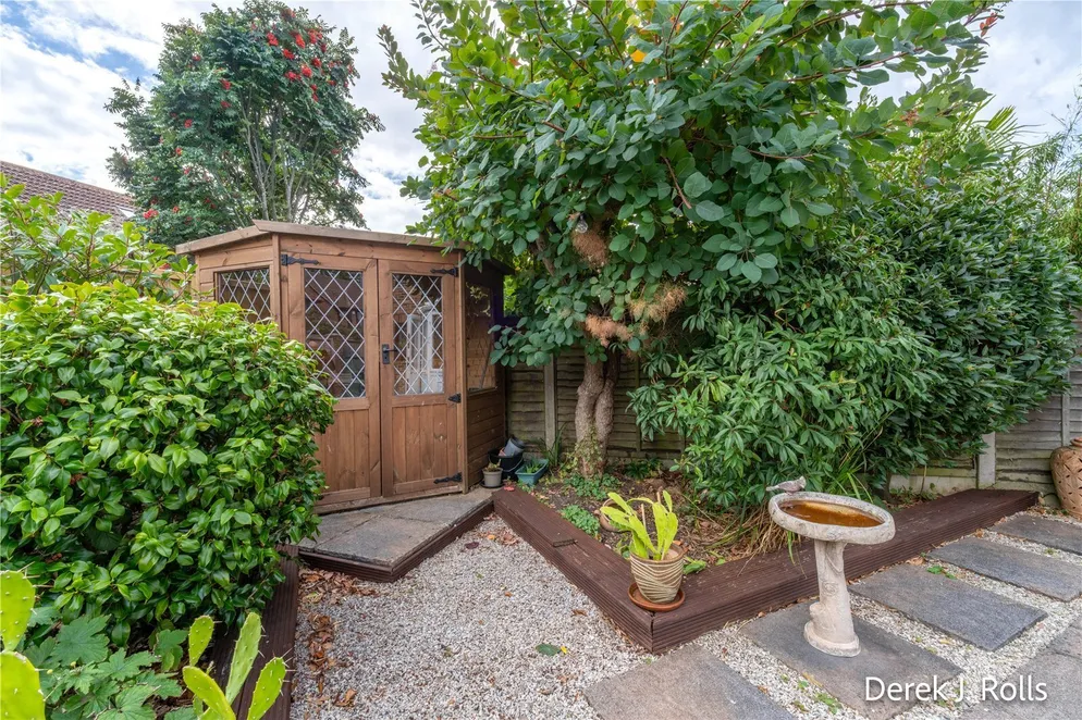 Property carousel item 26