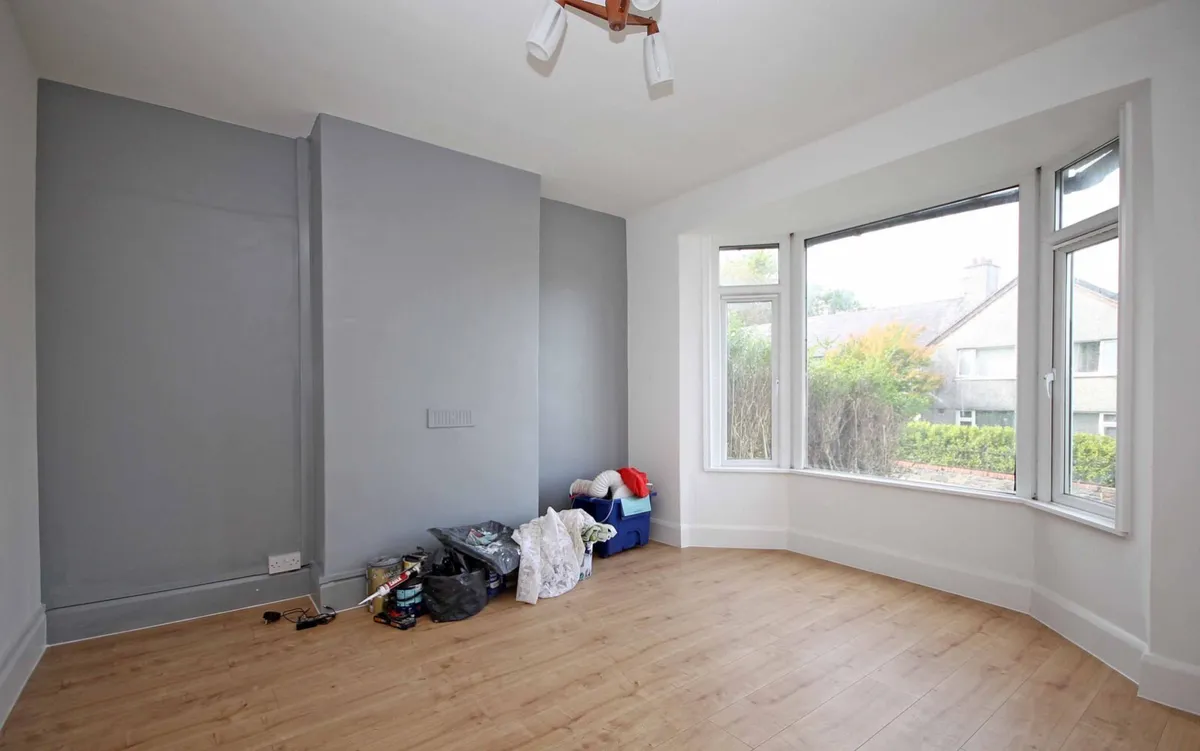 Caernarfon Road, Bangor, Gwynedd, LL57