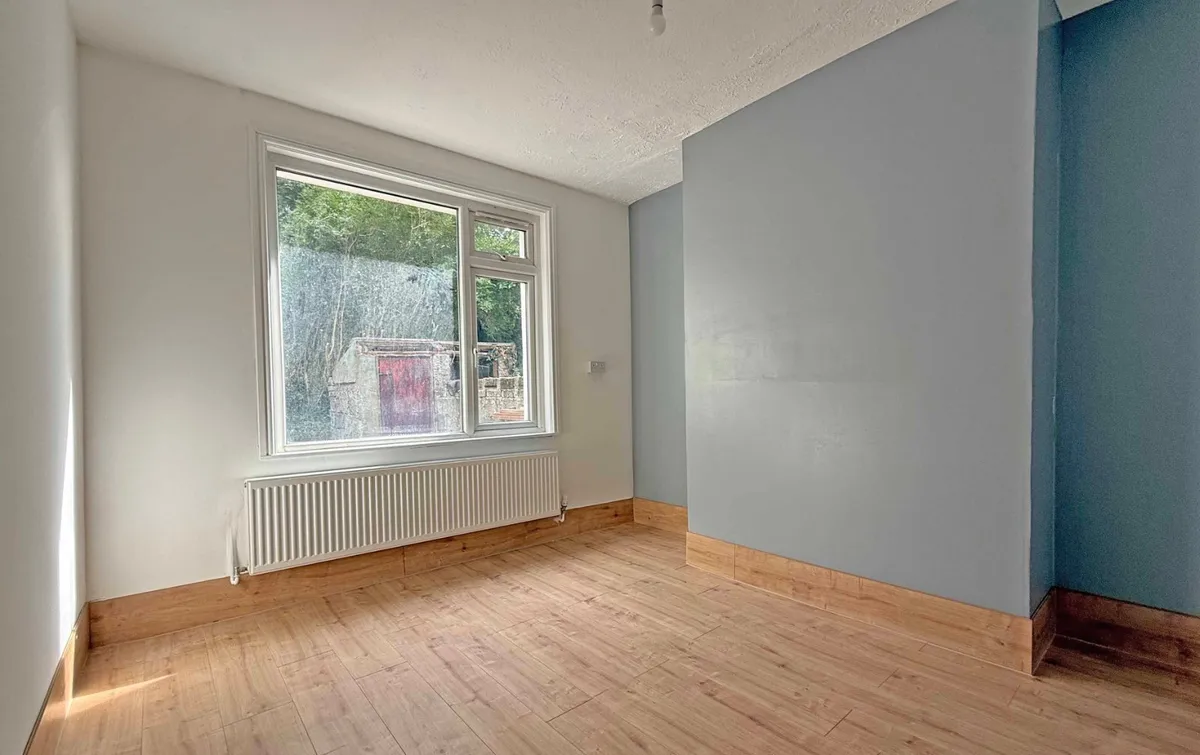 Caernarfon Road, Bangor, Gwynedd, LL57