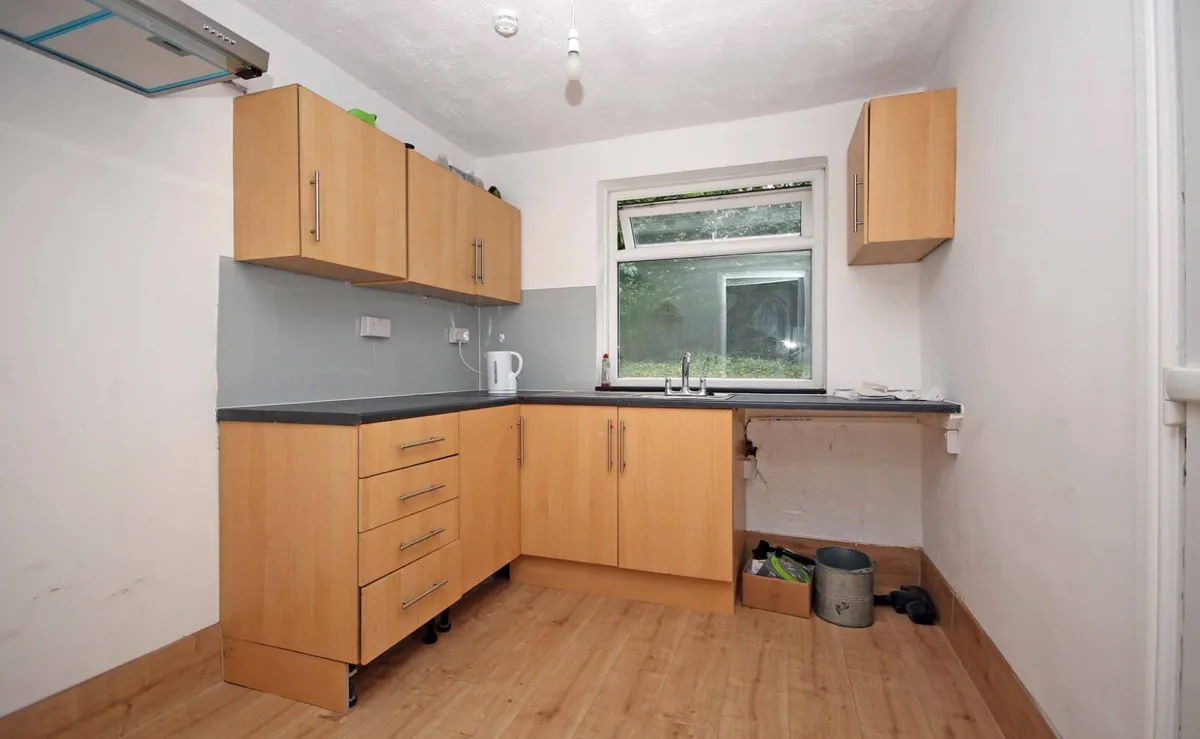 Caernarfon Road, Bangor, Gwynedd, LL57