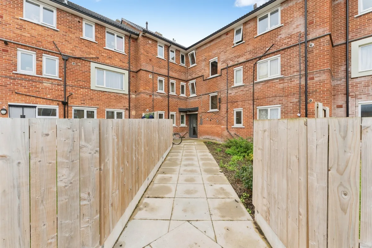 Sutton Way, Great Sutton, Ellesmere Port