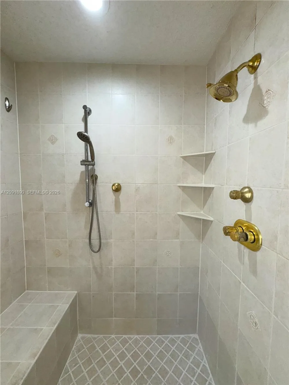 76 Ivy Rd, Hollywood, FL 33021