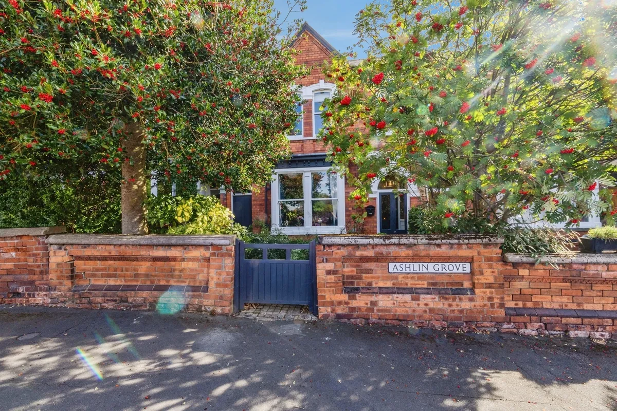 Ashlin Grove, Lincoln