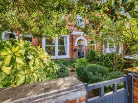 Ashlin Grove, Lincoln thumb 2
