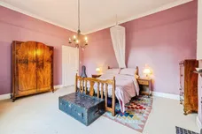 Ashlin Grove, Lincoln