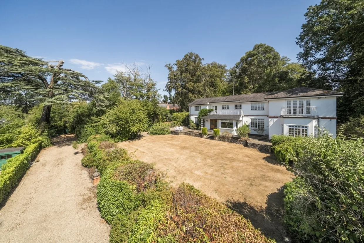 Longcross Road, Chertsey KT16 photo 4