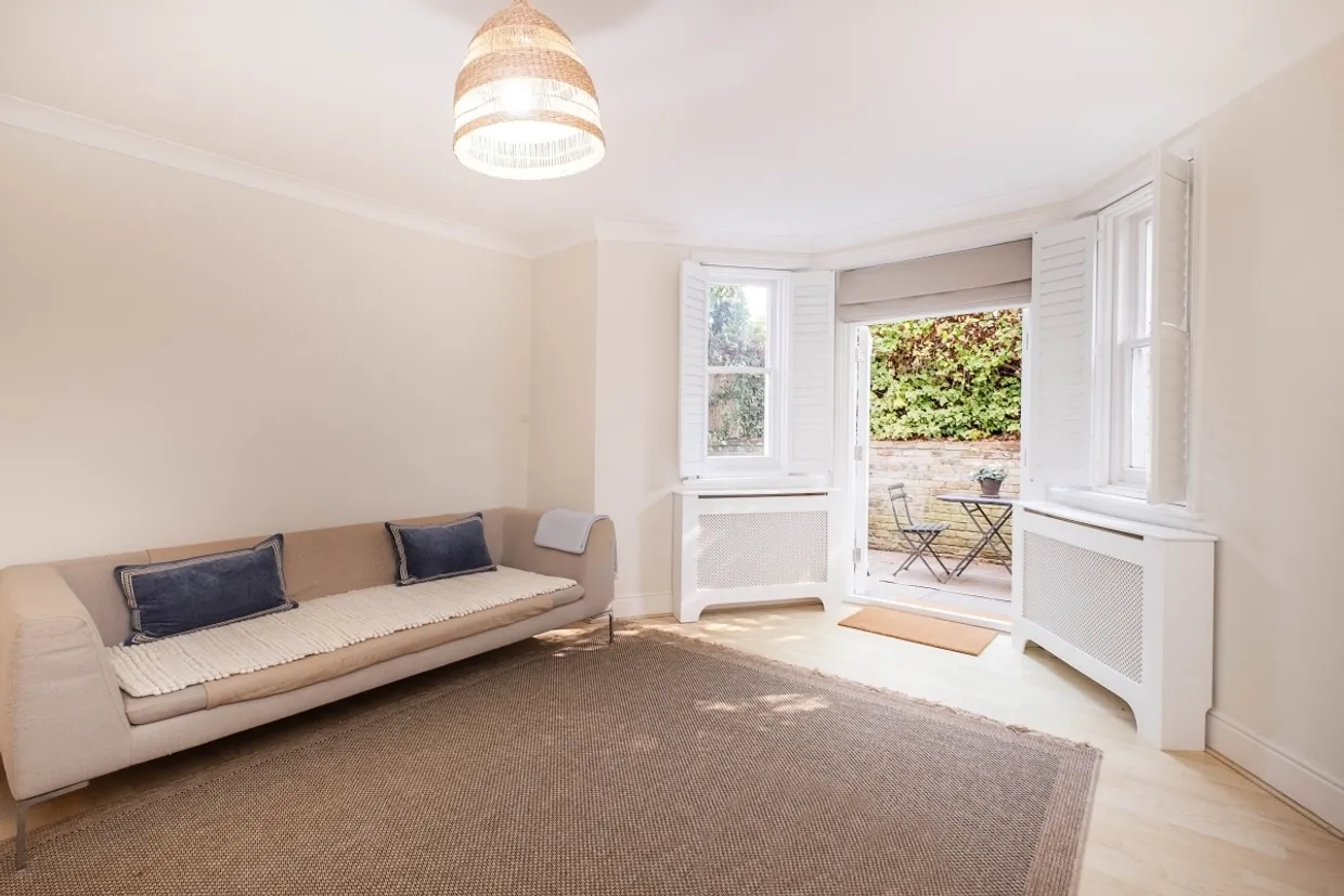 Maple Road London KT6 photo 8