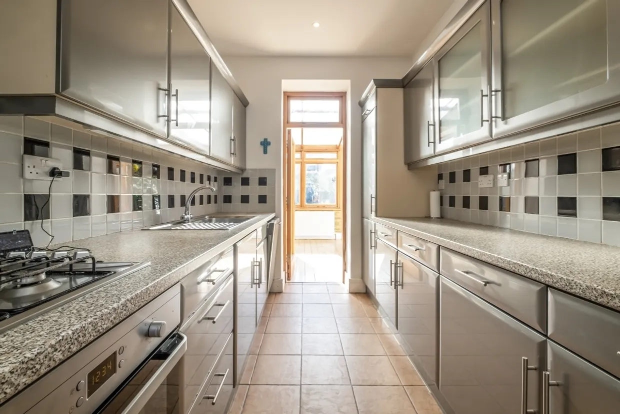 Greencroft Gardens London NW6 photo 2