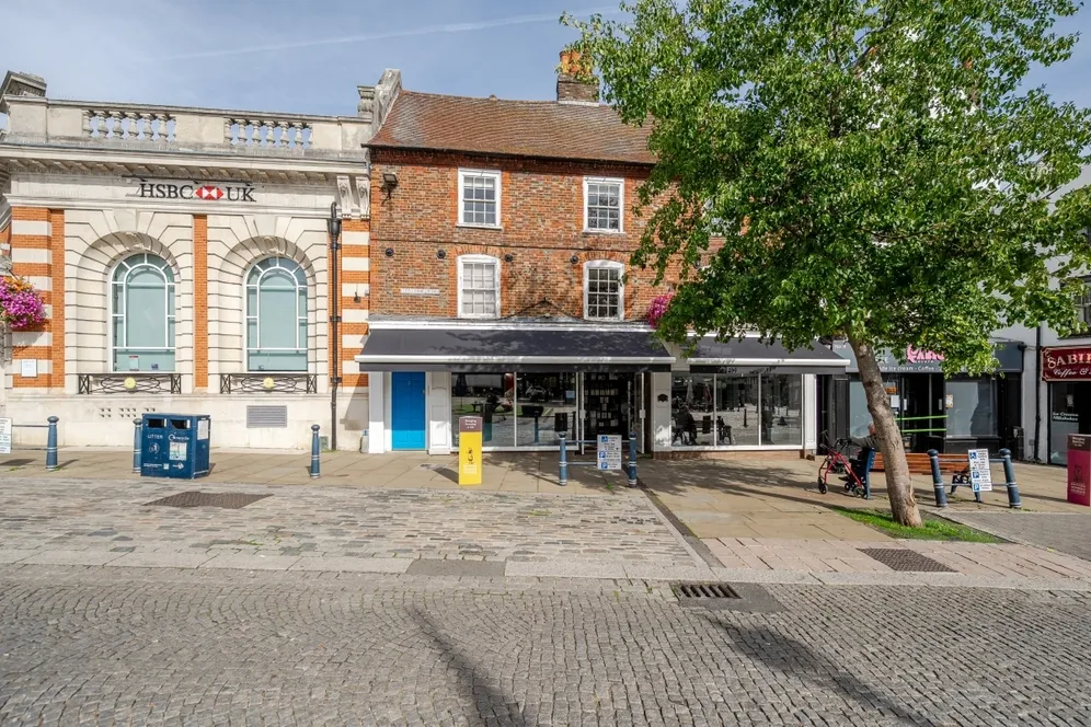 Market Place Hitchin SG5 photo 15