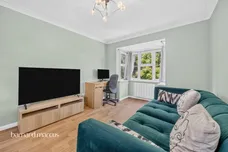 Whelan Way, Wallington