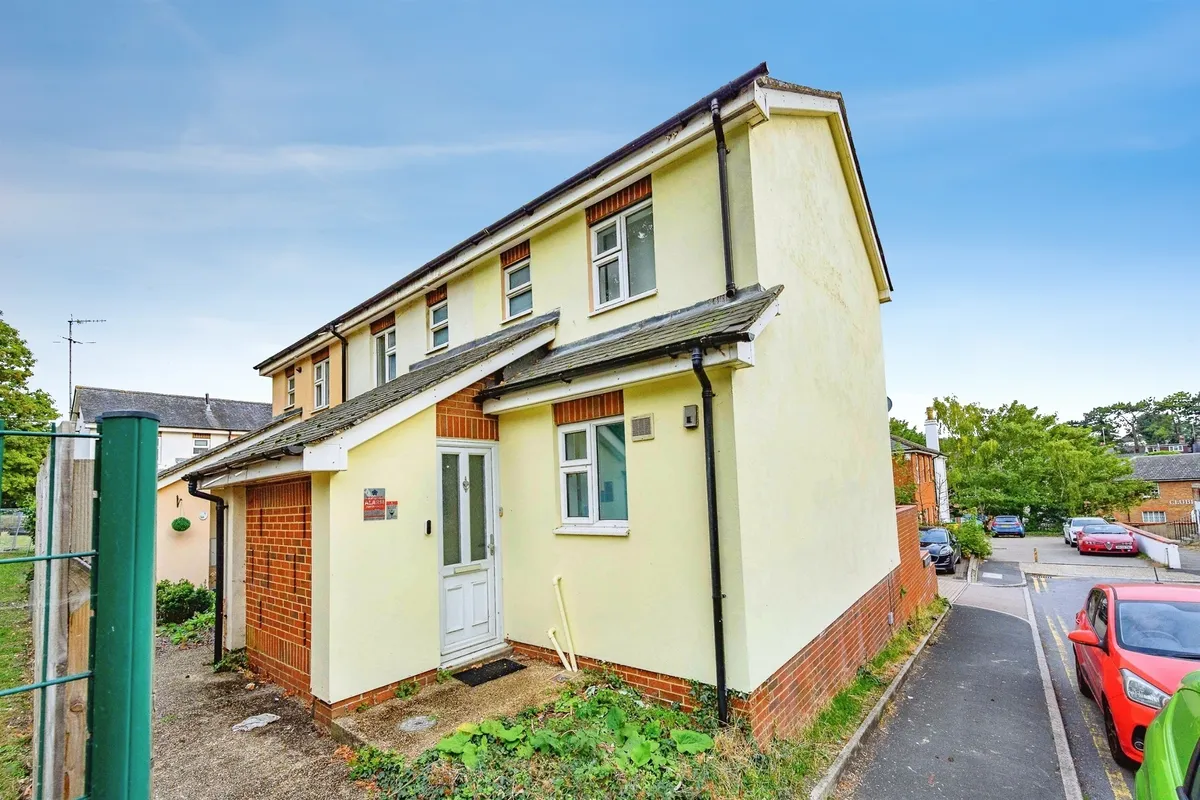 The Brackens, HEMEL HEMPSTEAD