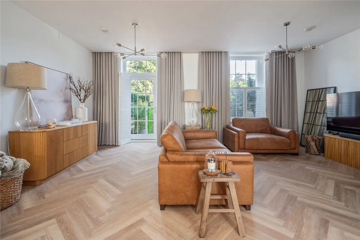 Bloomesbury Avenue, St James' Park, M20 photo 2
