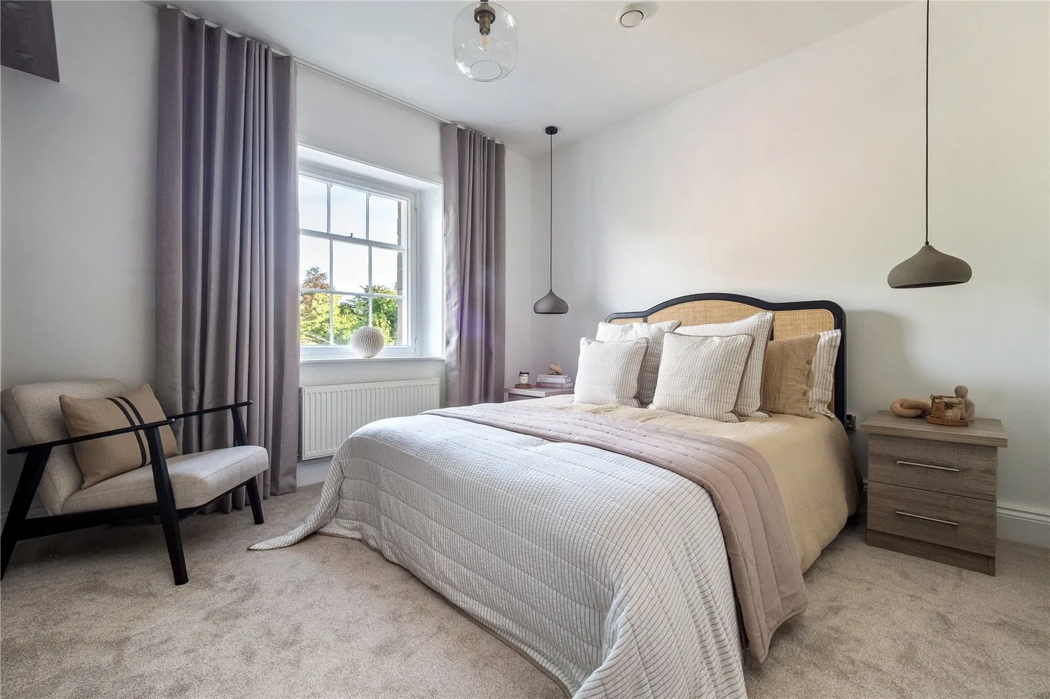 Bloomesbury Avenue, St James' Park, M20 photo 9