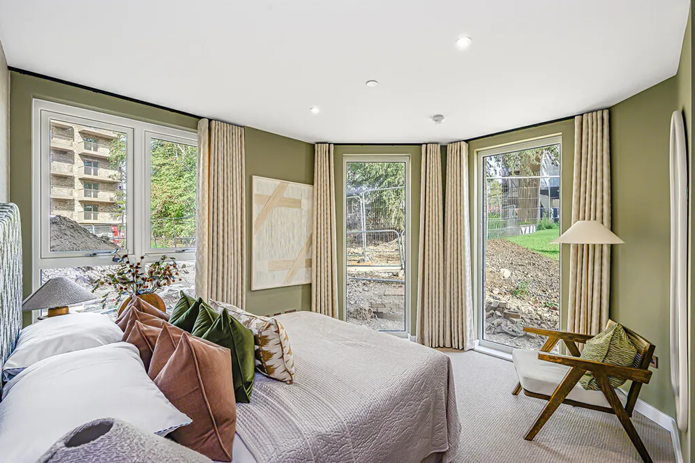 Twyford Abbey Road, London, NW10 photo 16
