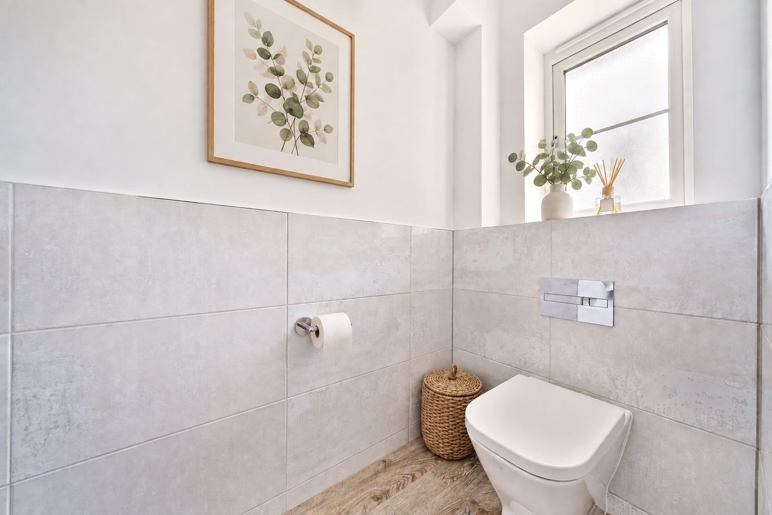 Holt Lane, North Warnborough, Hampshire, RG29 Image 6