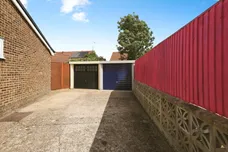 Old Orchard Place, Hailsham