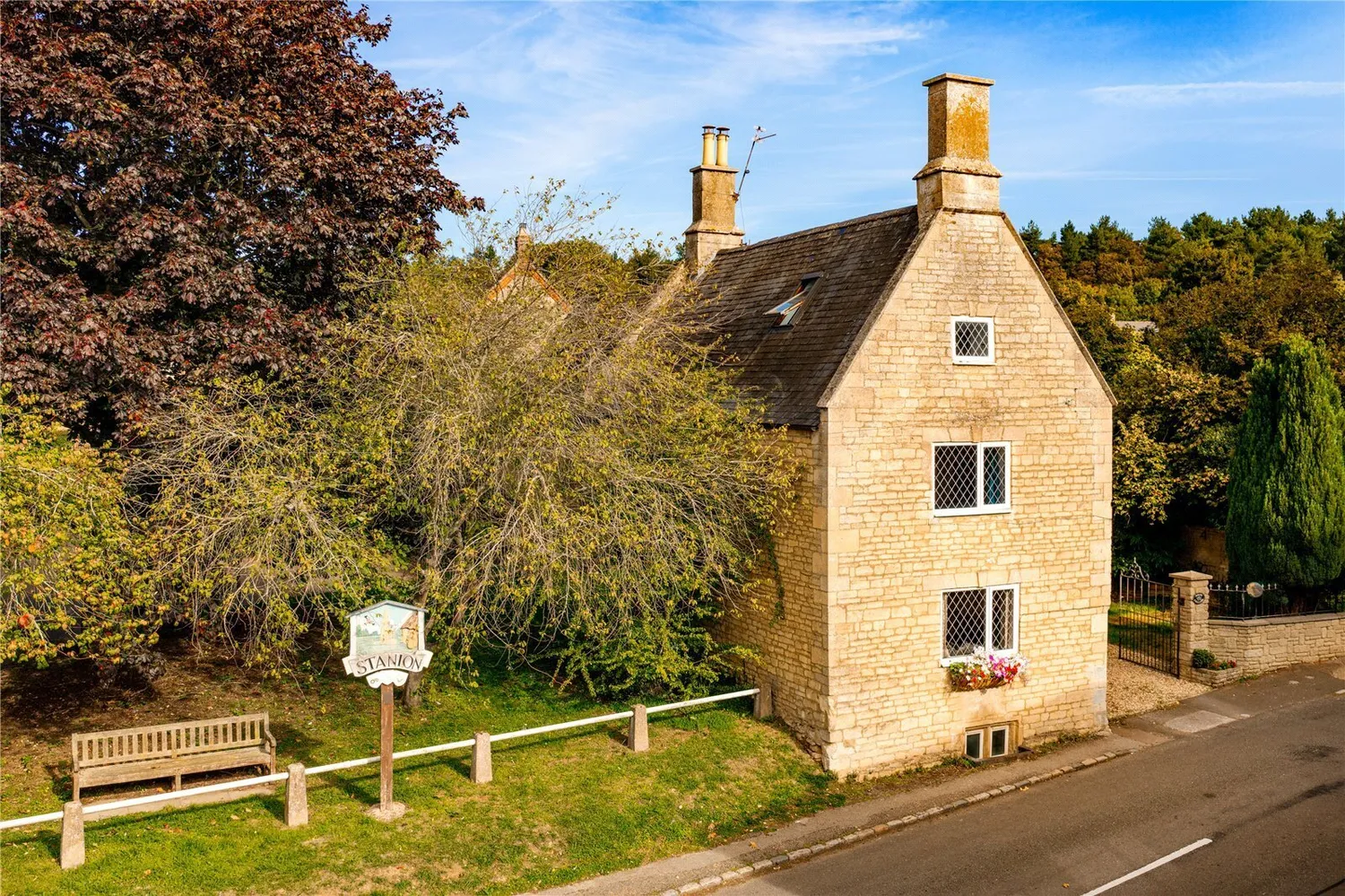 Brigstock Road, Stanion, NN14 photo 18