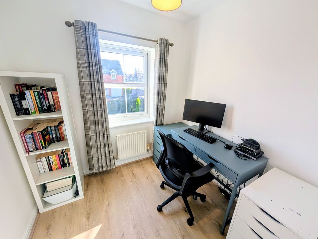 King Edward Road, Nuneaton, CV11 4BB Image 12