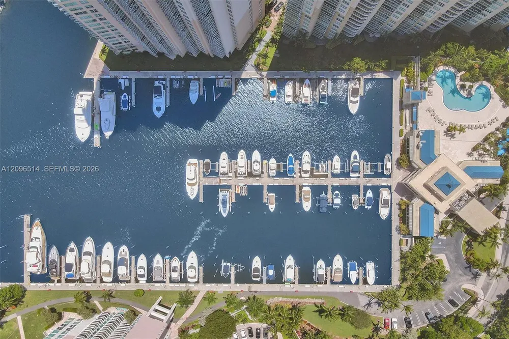 3370 Hidden Bay Dr, Miami, FL 33180