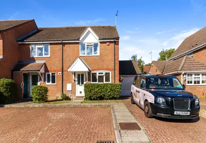Magnolia Avenue, Abbots Langley, WD5