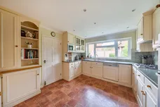 Brooklyn Close, Otterbourne, SO21 photo 2