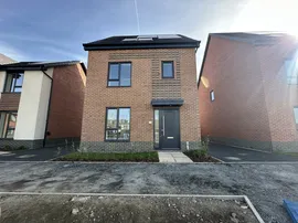 Hollowsbrook Road, New Rossington, DONCASTER photo
