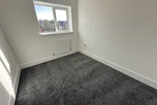 Hollowsbrook Road, New Rossington, DONCASTER