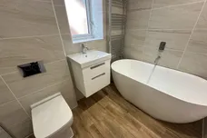Hollowsbrook Road, New Rossington, DONCASTER