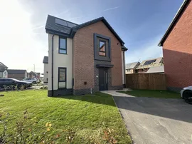 Hollowsbrook Road, New Rossington, DONCASTER photo