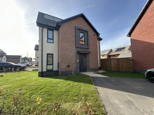 Hollowsbrook Road, New Rossington, DONCASTERphoto