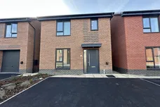 Hollowsbrook Road, New Rossington, DONCASTER
