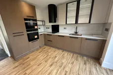 Hollowsbrook Road, New Rossington, DONCASTER