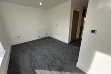 Hollowsbrook Road, New Rossington, DONCASTER