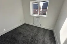 Hollowsbrook Road, New Rossington, DONCASTER